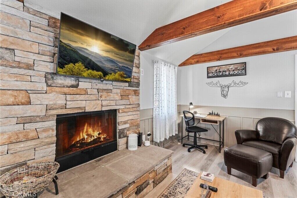Photo of Livingroom in Twin Peaks