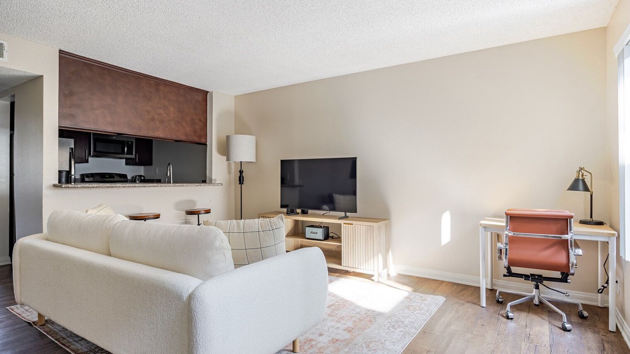 Photo of Livingroom in Downtown