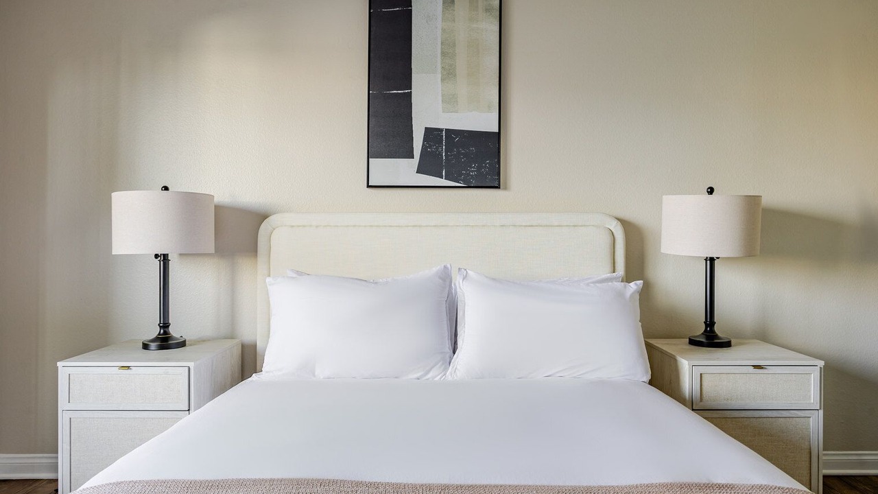 Photo of Bedroom in Downtown