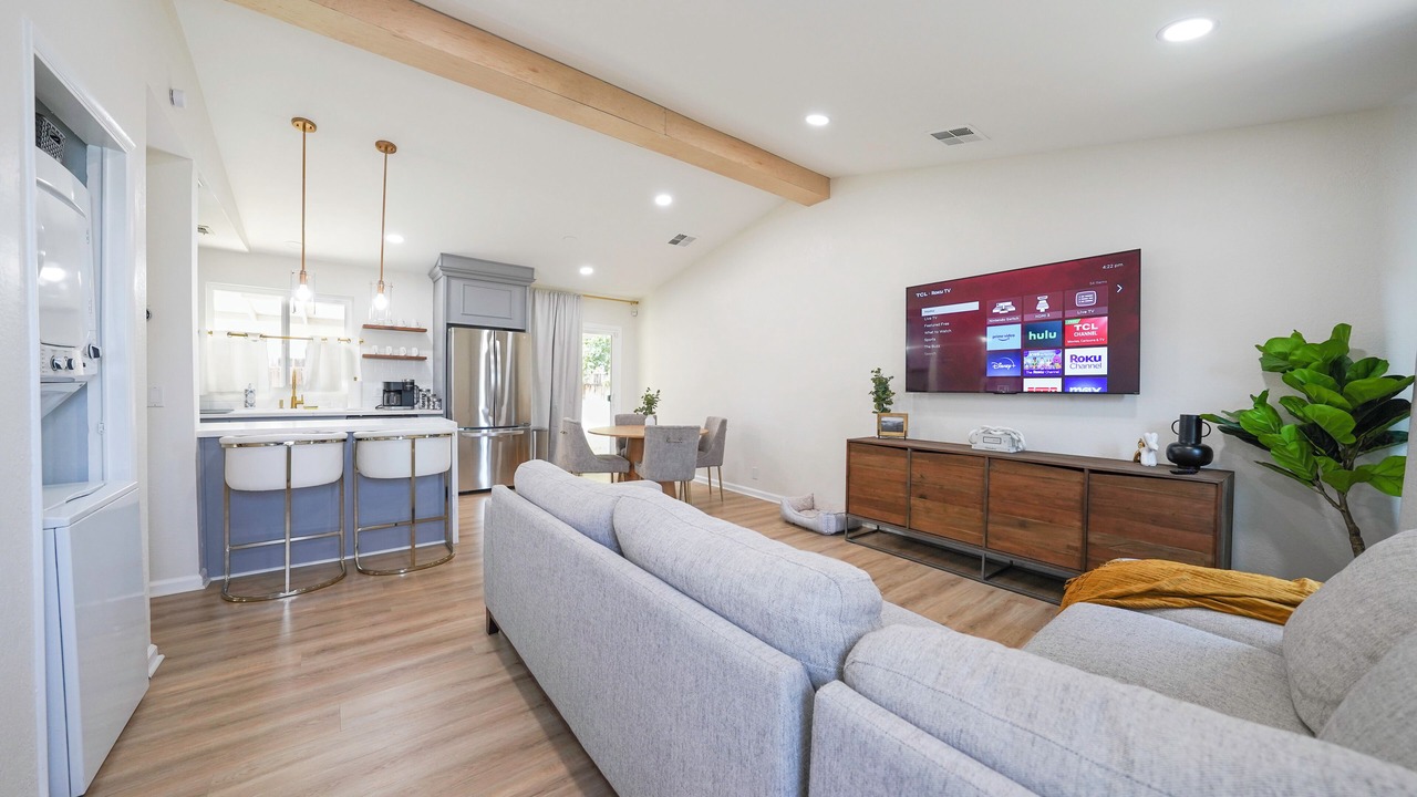 Photo of Livingroom in Lancaster