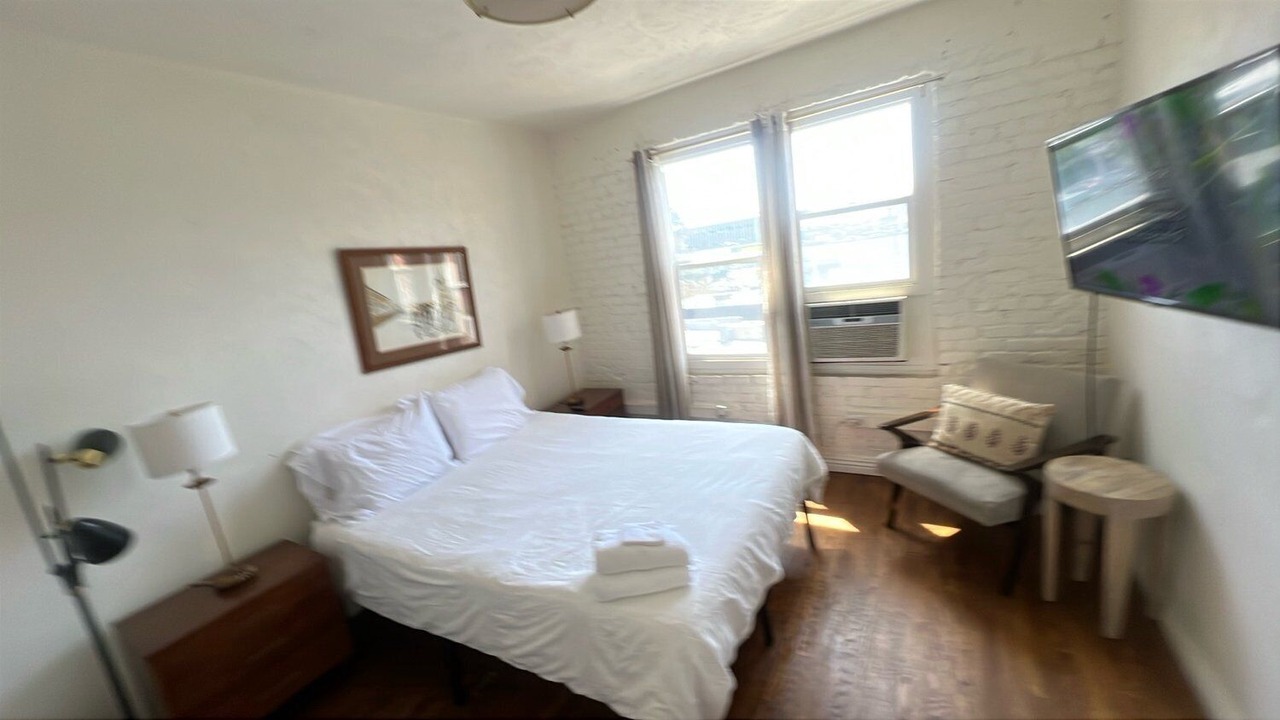 Photo of Bedroom in Westlake