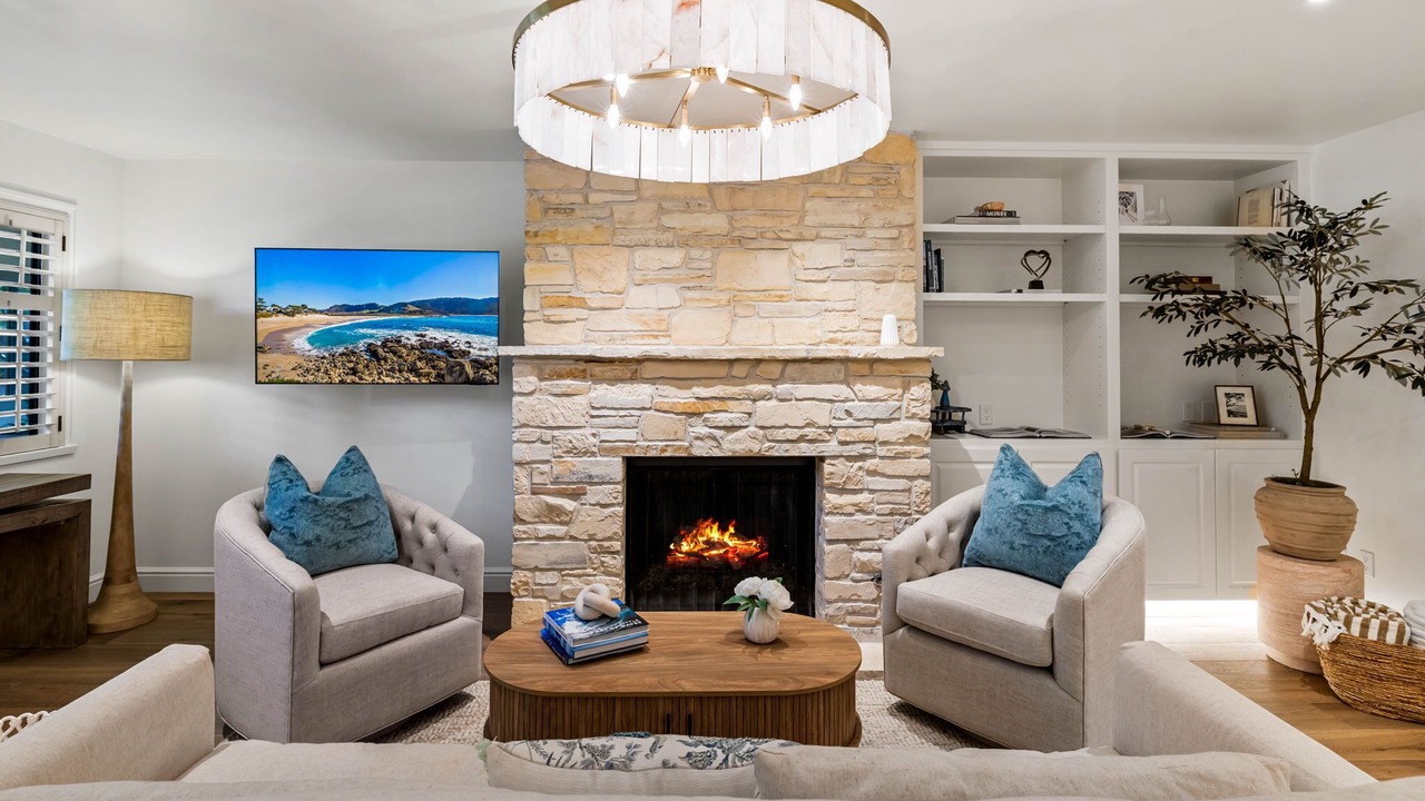 Photo of Livingroom in Golden Rectangle