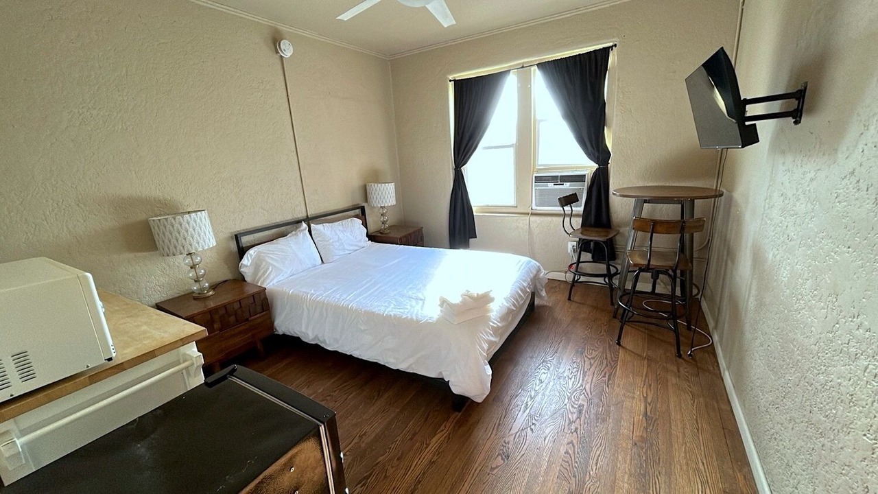 Photo of Bedroom in Westlake