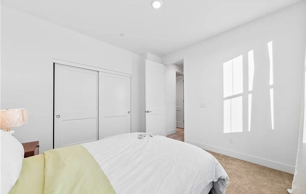 Photo of Bedroom in Portola Springs