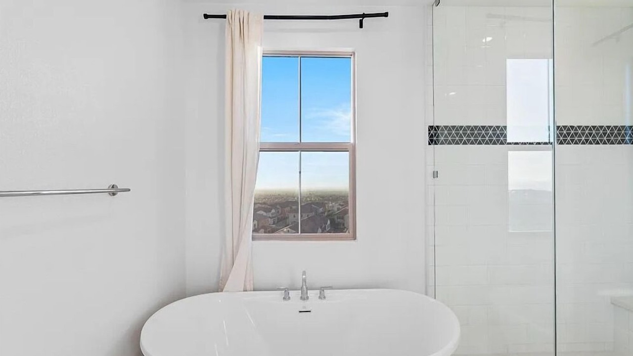 Photo of Bathroom in Portola Springs