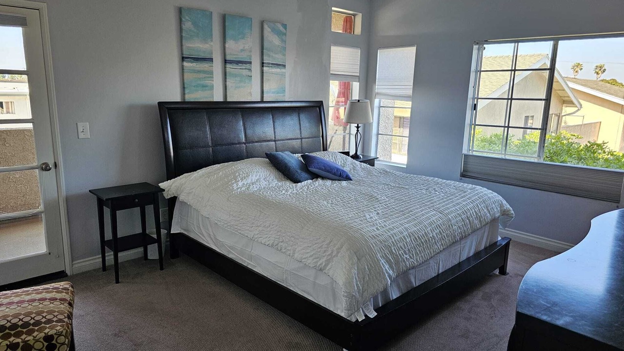 Photo of Bedroom in Huntington Beach