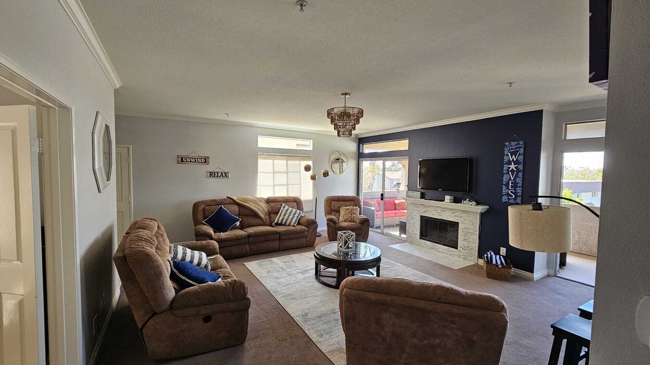 Photo of Livingroom in Huntington Beach