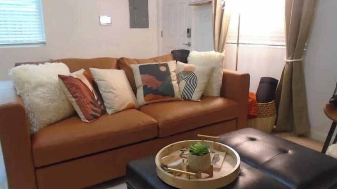 Photo of Livingroom in Oleander - Sunset