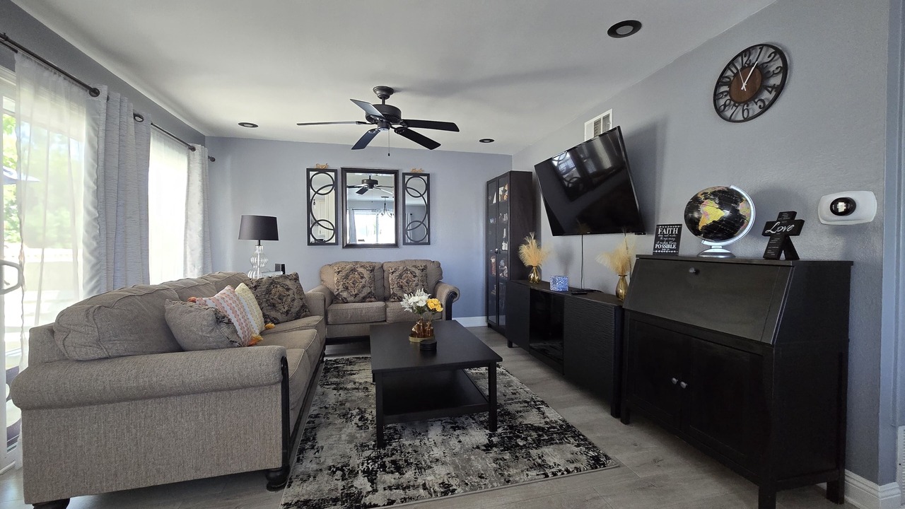 Photo of Livingroom in Lake Forest