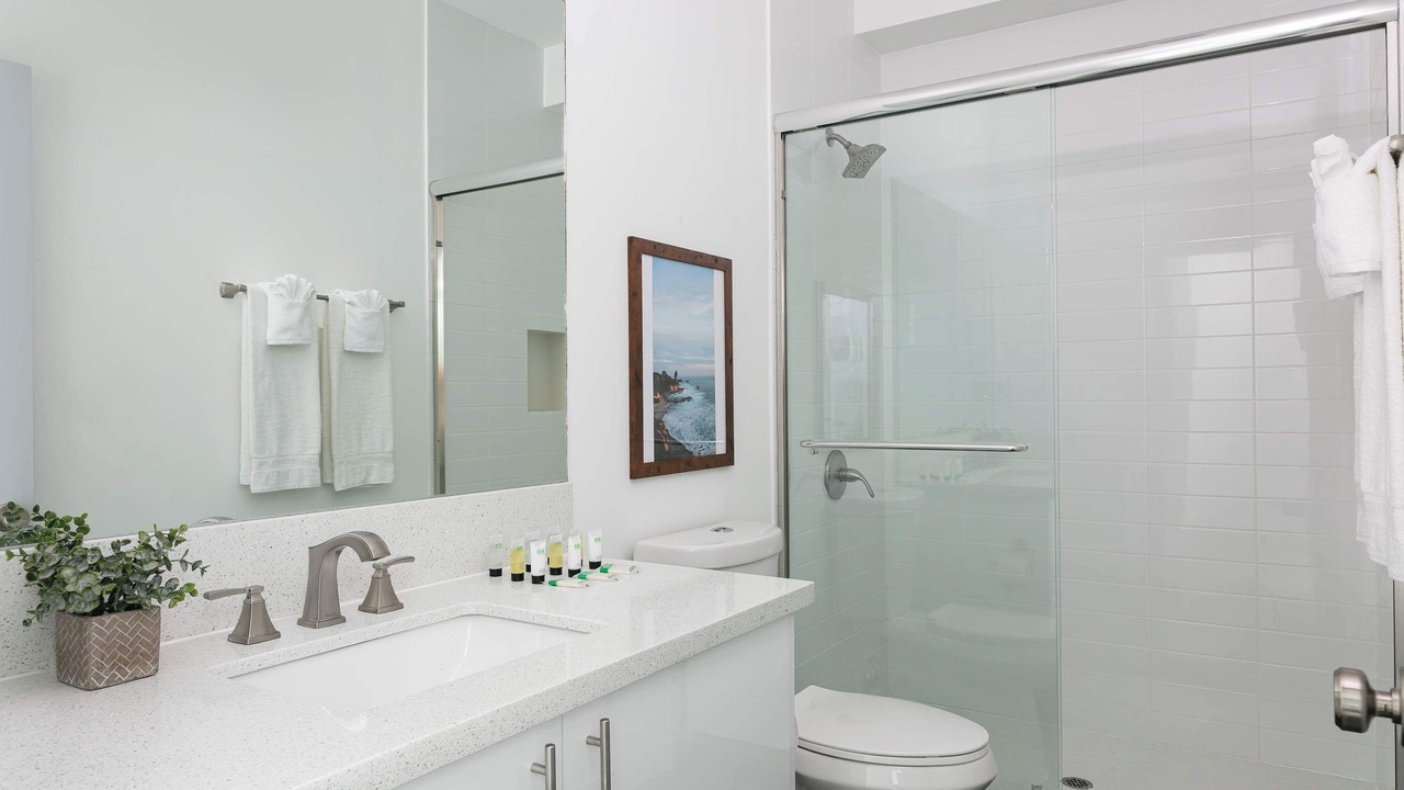 Photo of Bathroom in Downtown Los Angeles