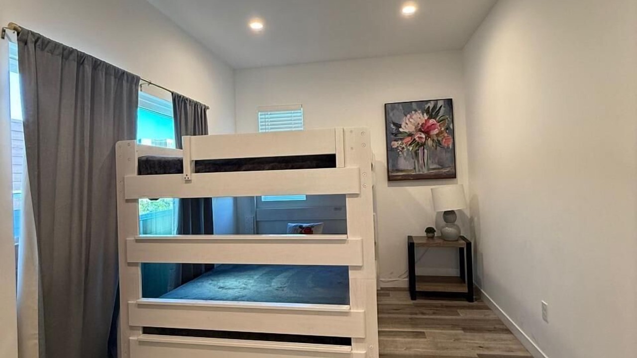 Photo of Bedroom in Downtown Los Angeles