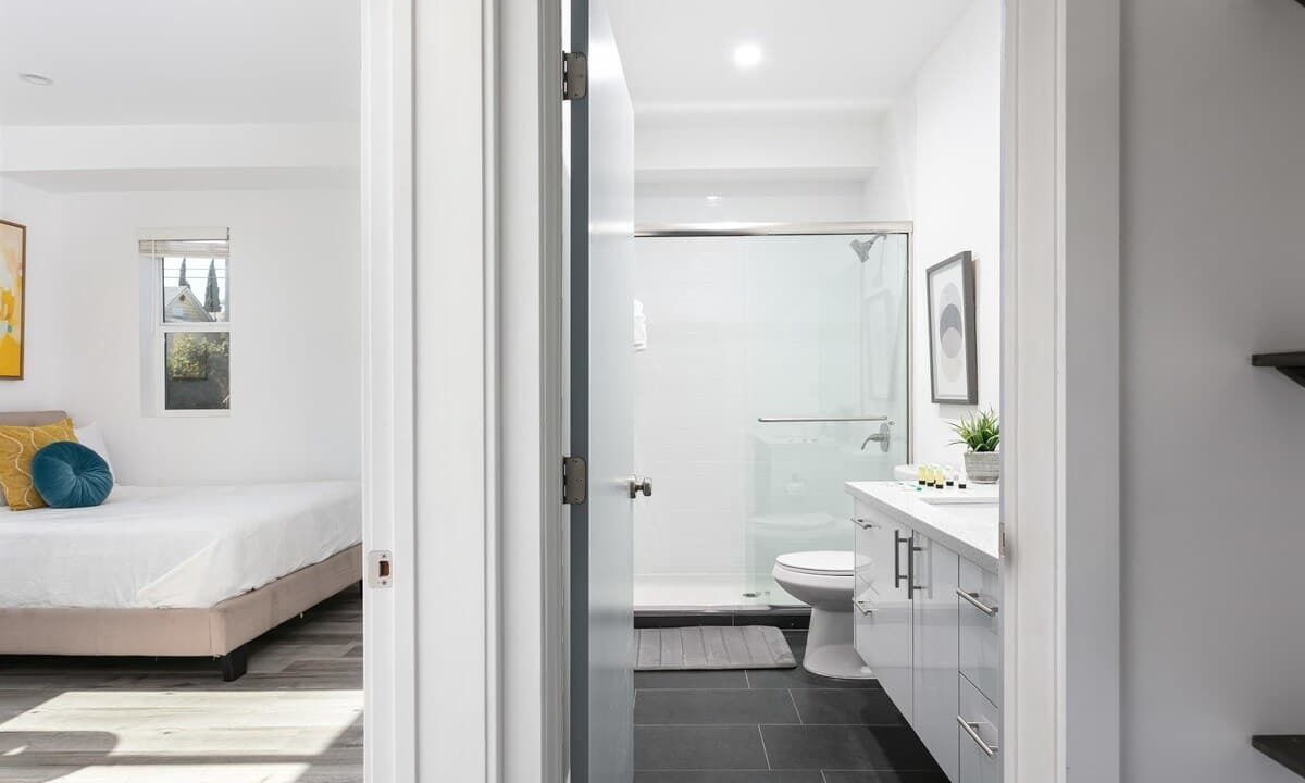 Photo of Bathroom in Historic Filipinotown