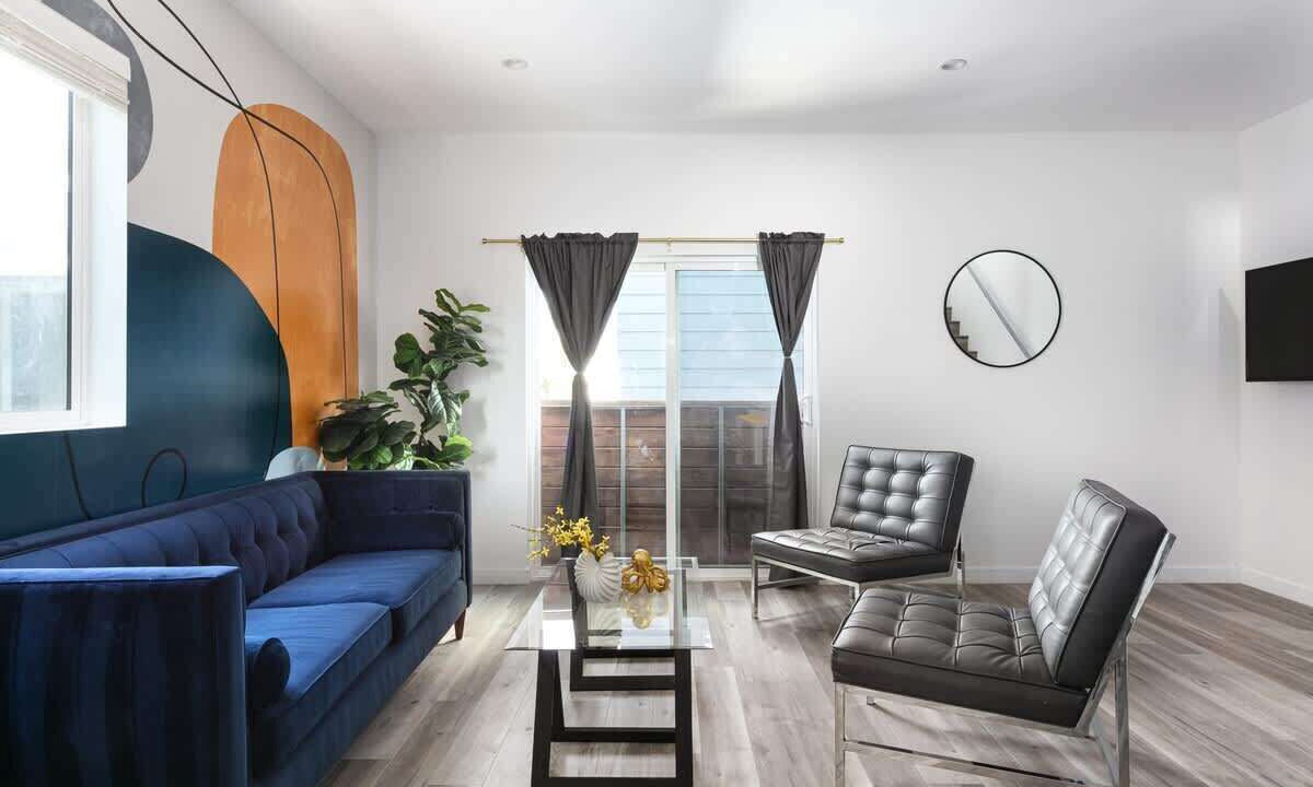 Photo of Bedroom in Historic Filipinotown