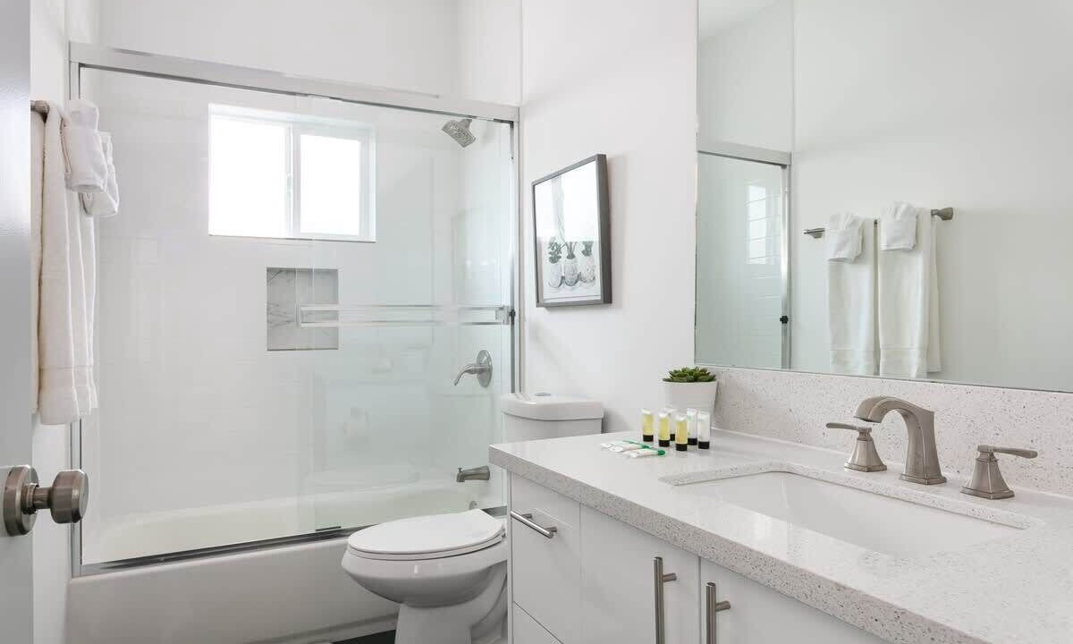Photo of Bathroom in Historic Filipinotown