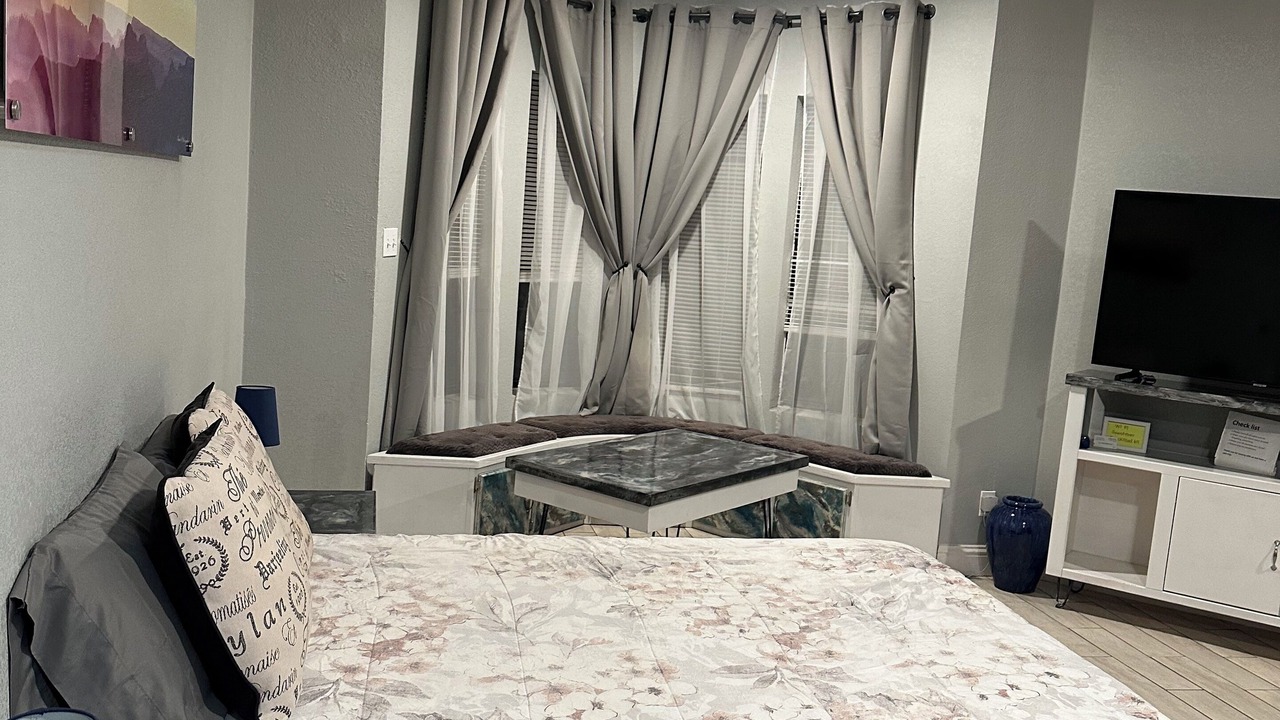 Photo of Bedroom in Springville