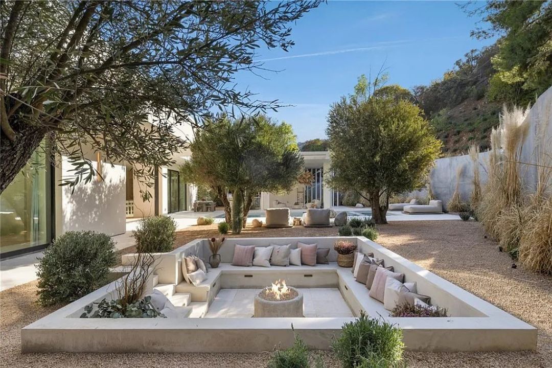 Photo of Patio Balcony in Encino