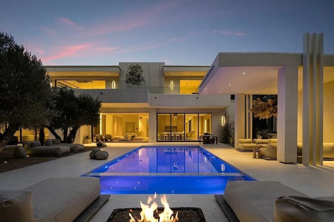 Photo of Outdoor in Encino