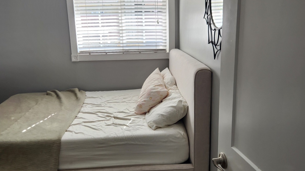 Photo of Bedroom in Northwest Anaheim
