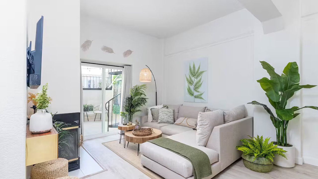 Photo of Livingroom in Civic Core