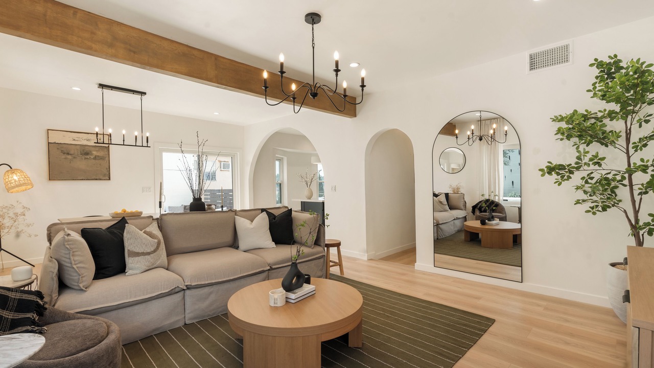 Photo of Livingroom in Monterey Park