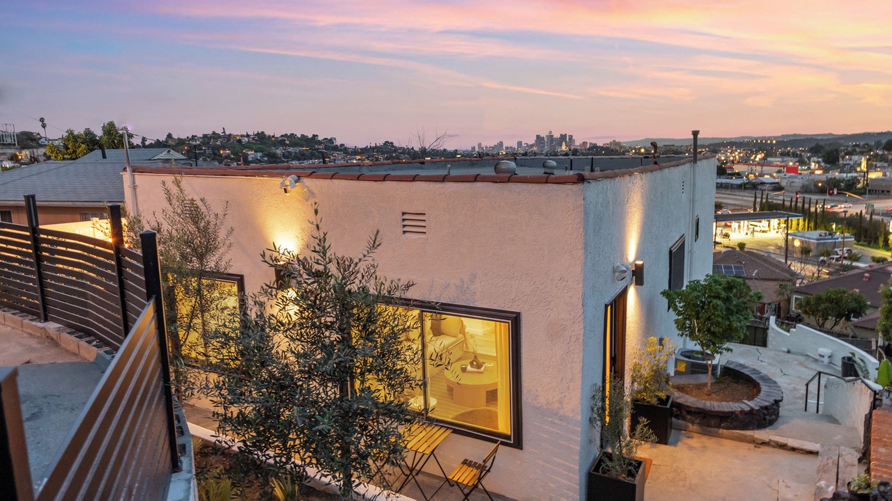 Photo of Outdoor in Monterey Park