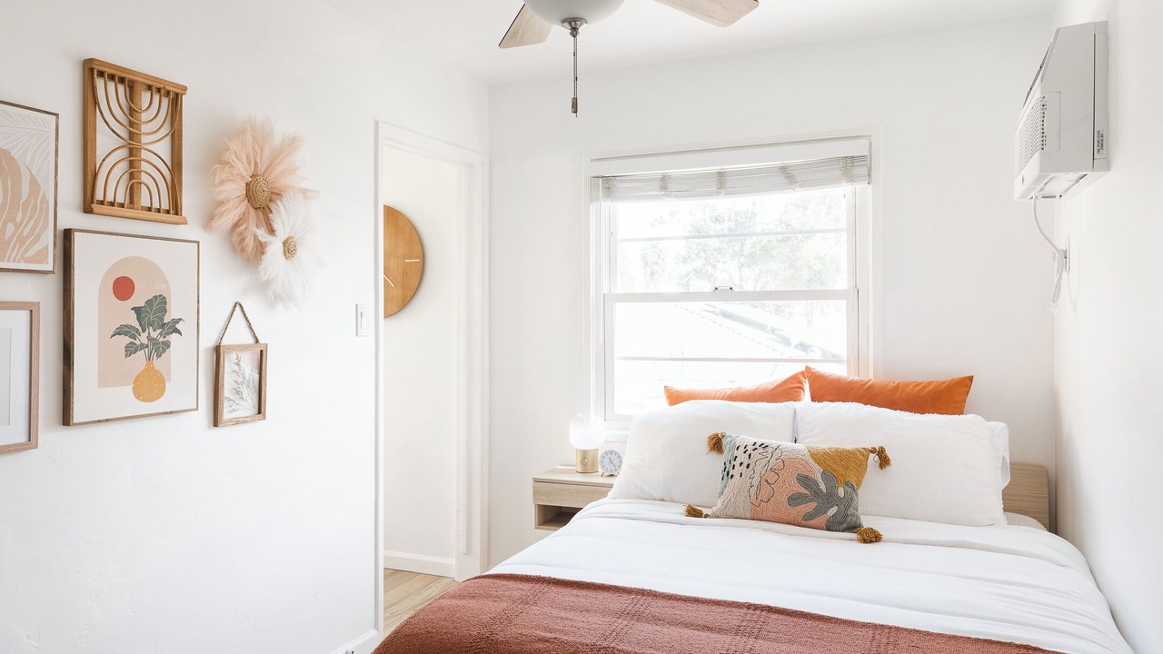 Photo of Bedroom in North Long Beach