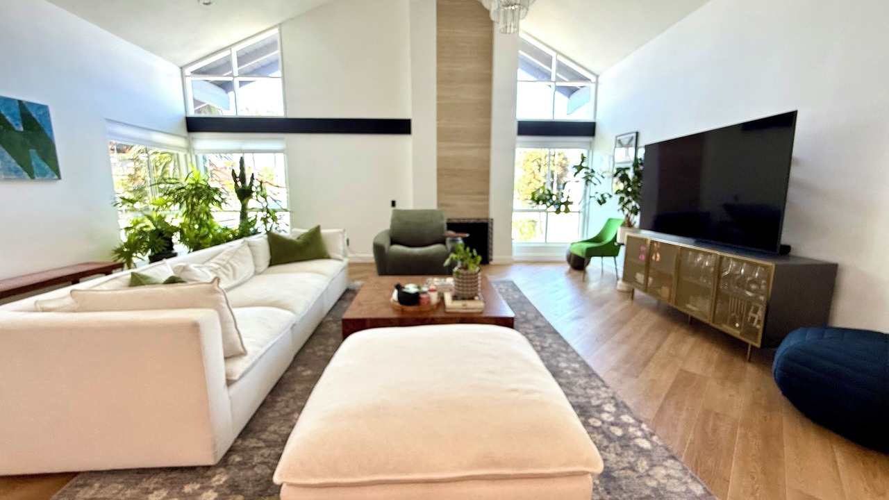Photo of Livingroom in Huntington Beach