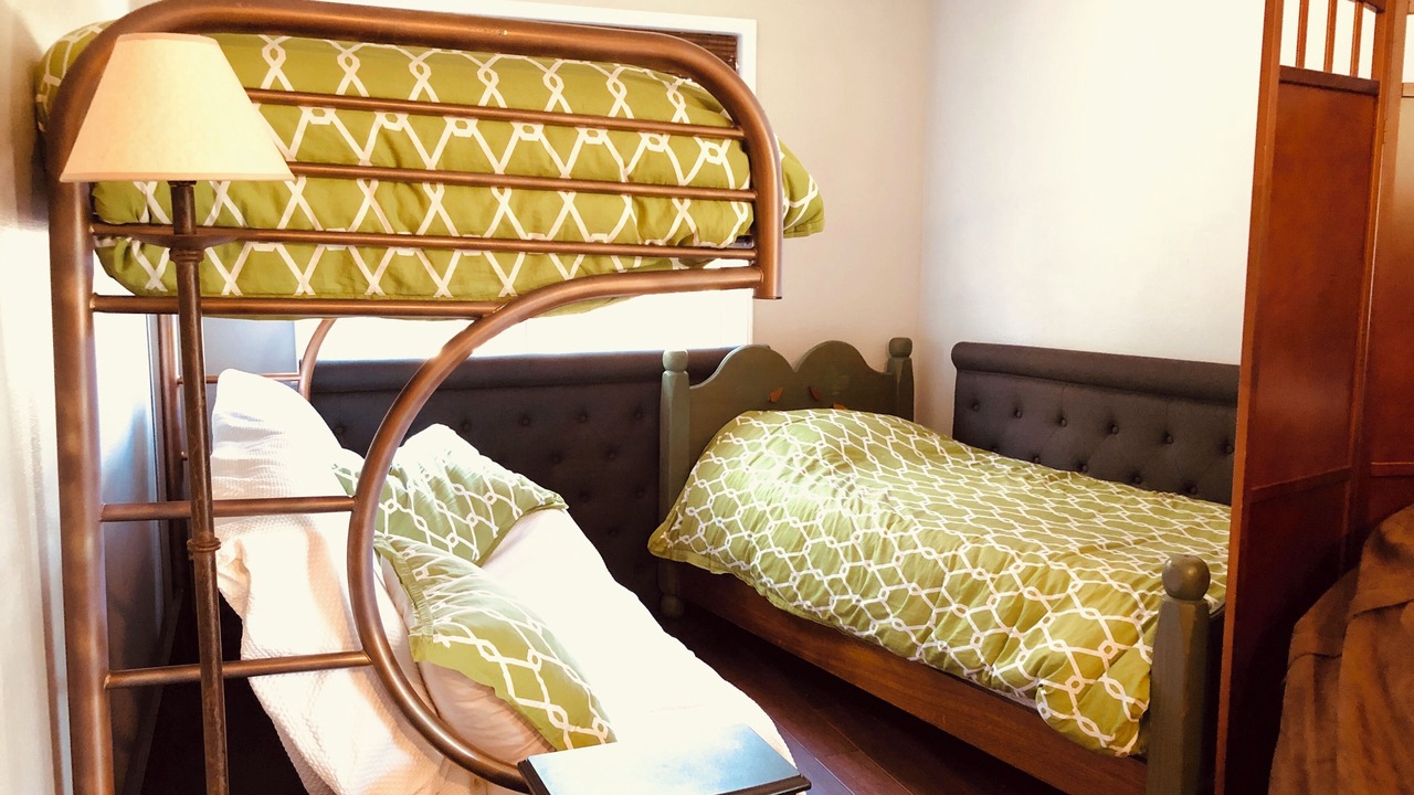 Photo of Bedroom in Blue Jay