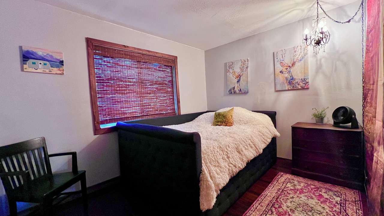 Photo of Bedroom in Blue Jay
