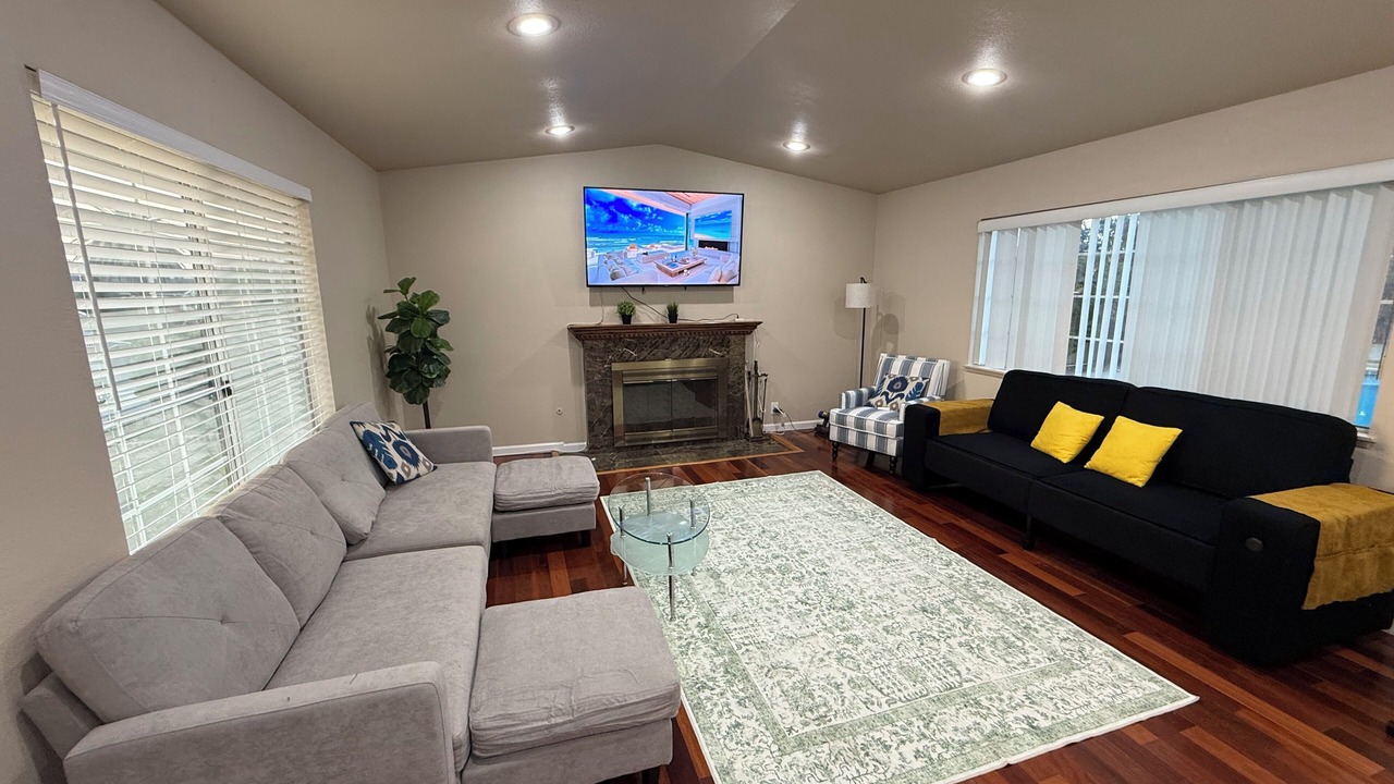 Photo of Livingroom in Rowland Heights