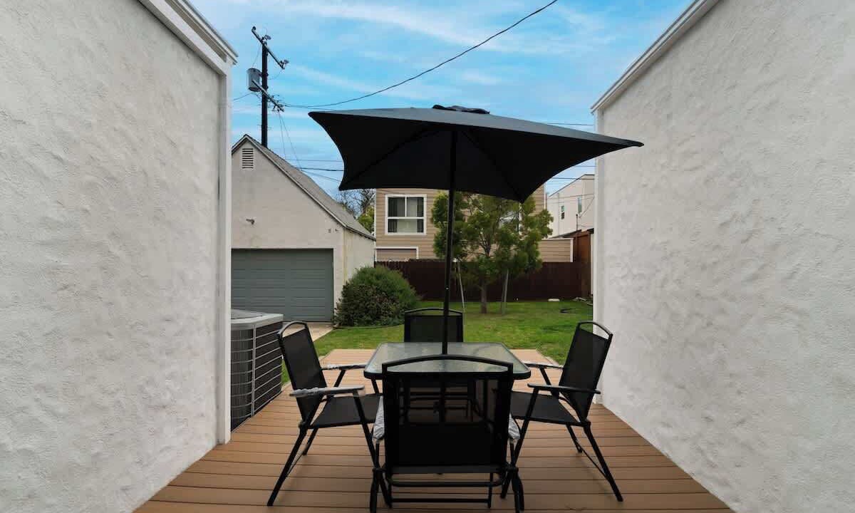 Photo of Outdoor in Pico - Robertson