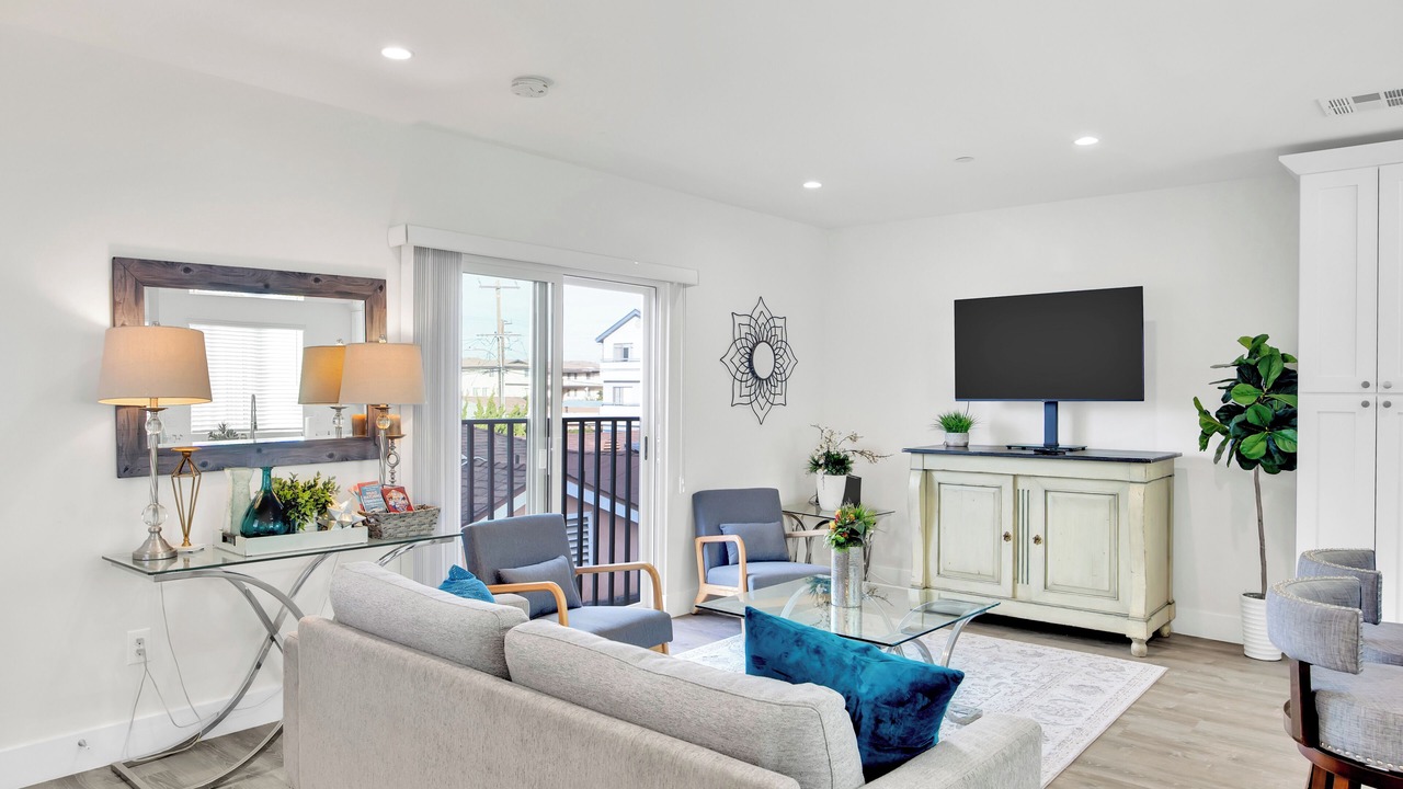 Photo of Livingroom in Hawthorne
