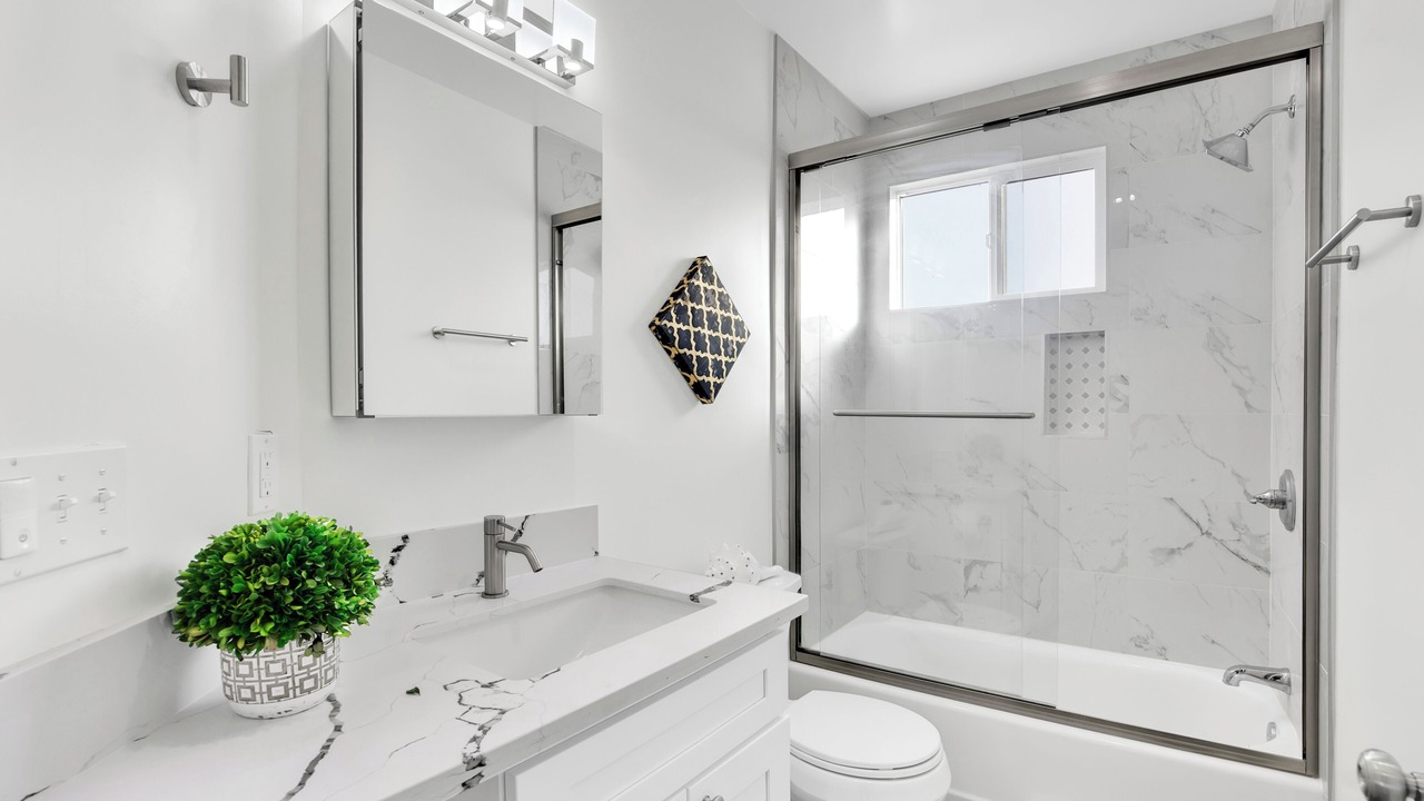 Photo of Bathroom in Hawthorne