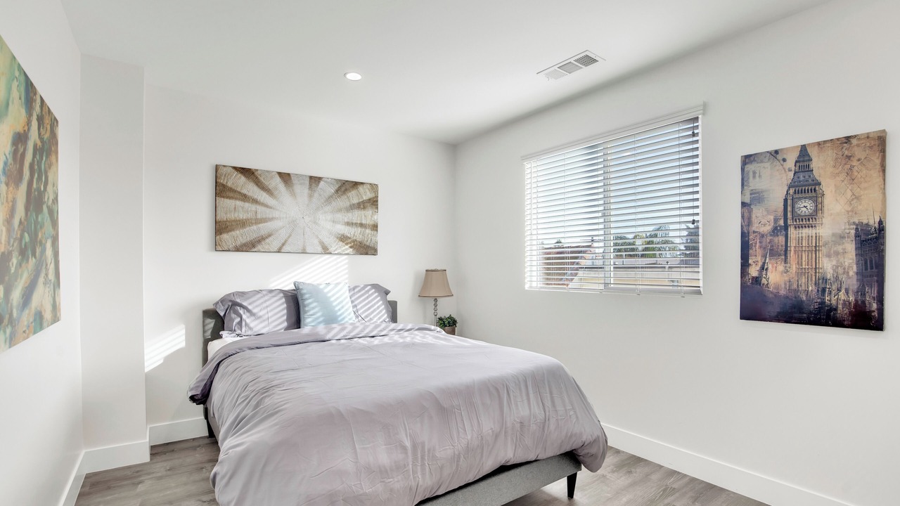 Photo of Bedroom in Hawthorne