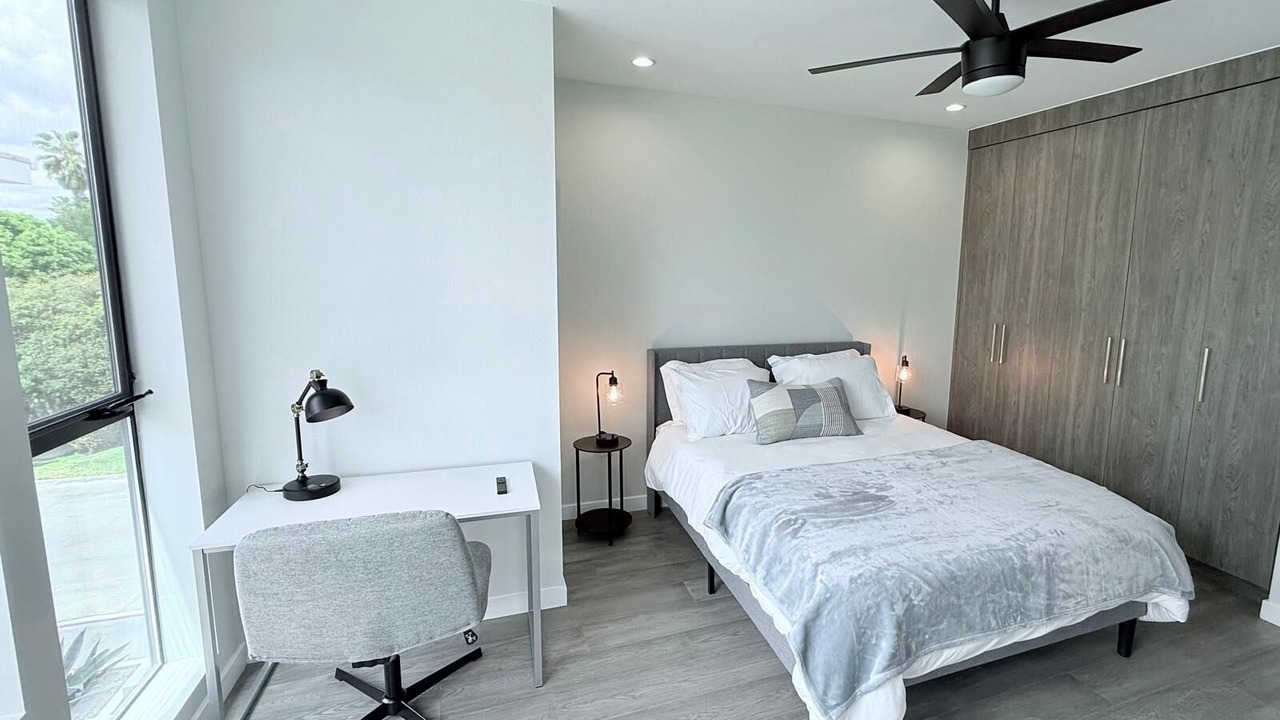 Photo of Bedroom in Valley Village