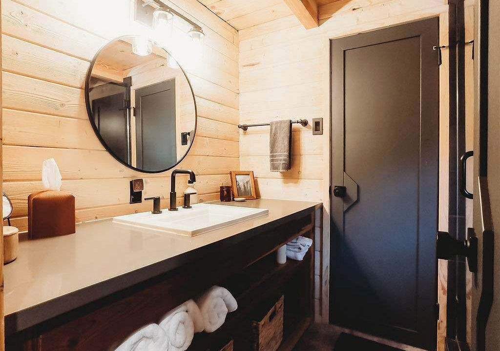 Photo of Bathroom in Cedar Glen