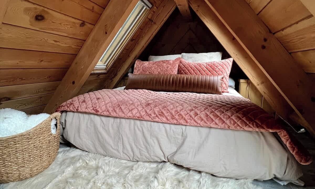 Photo of Bedroom in Cedar Glen