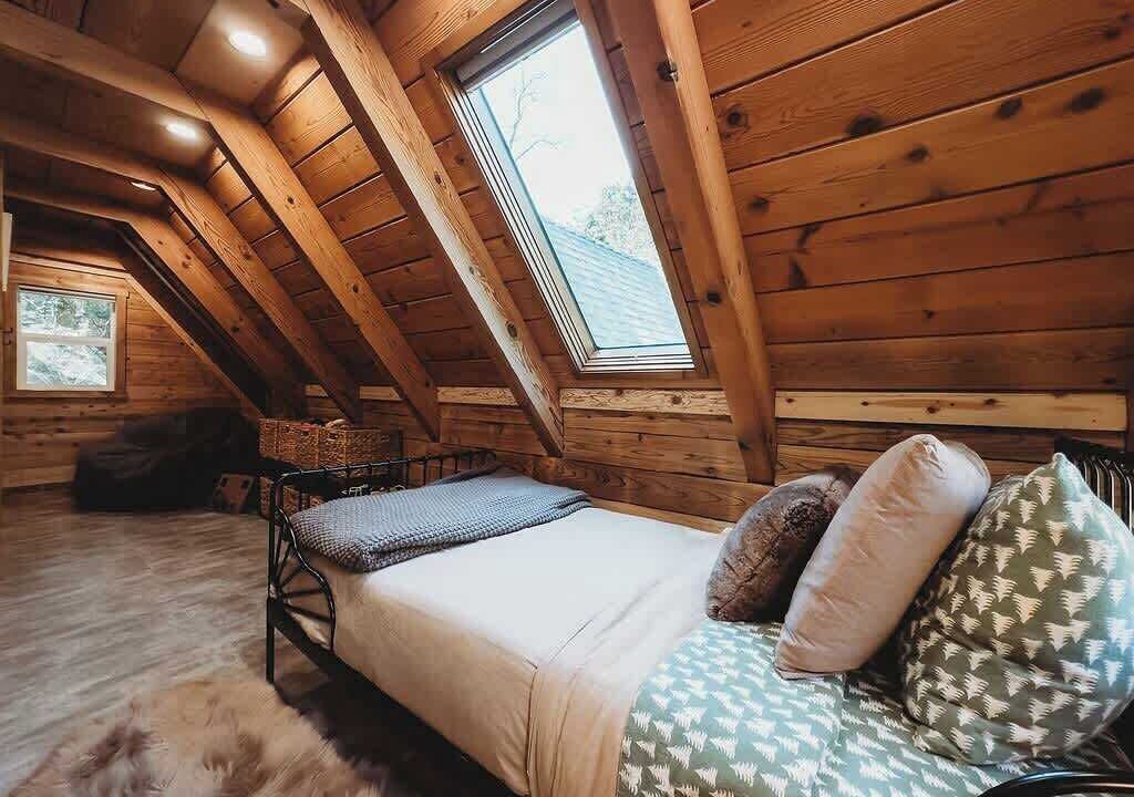 Photo of Bedroom in Cedar Glen