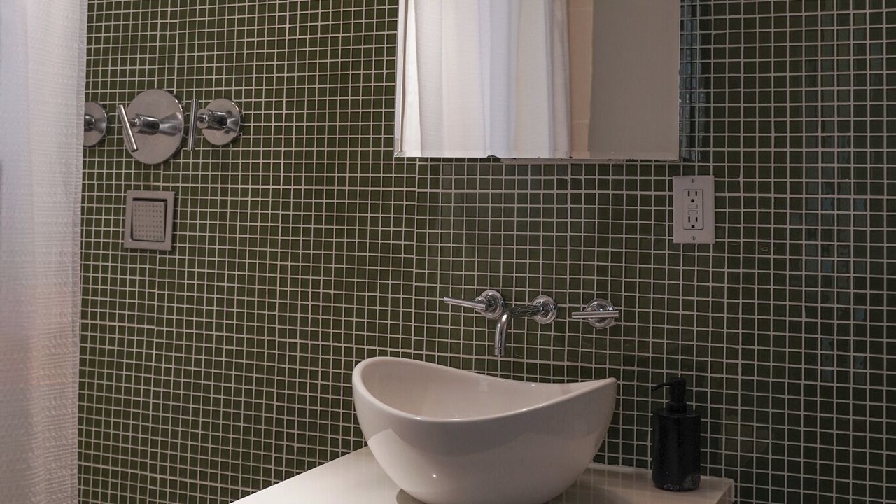 Photo of Bathroom in Silver Lake