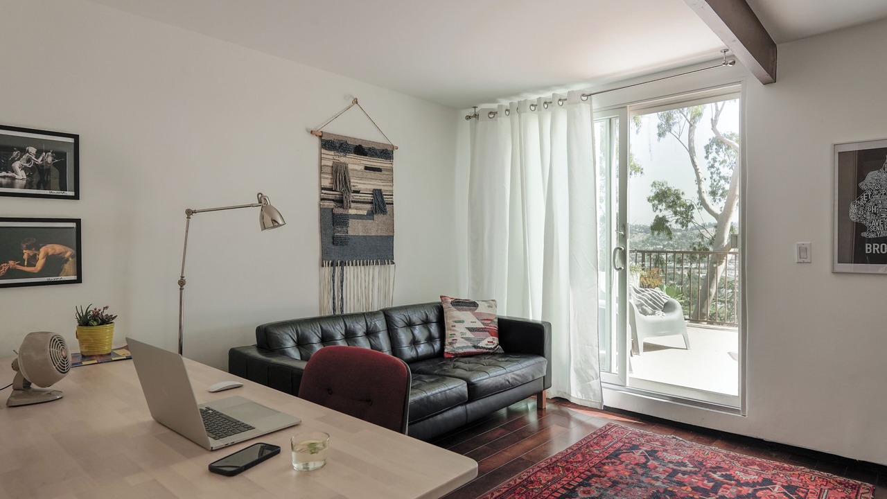 Photo of Livingroom in Silver Lake
