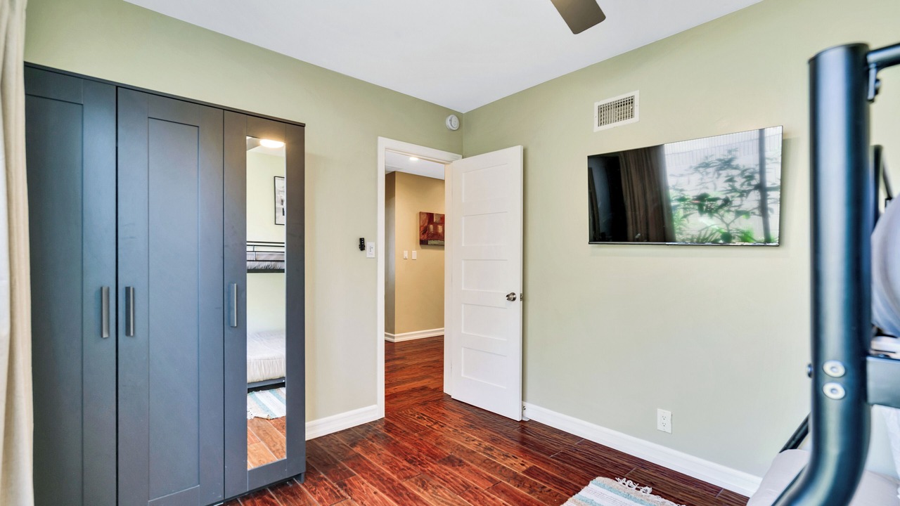 Photo of Bedroom in Los Cerritos
