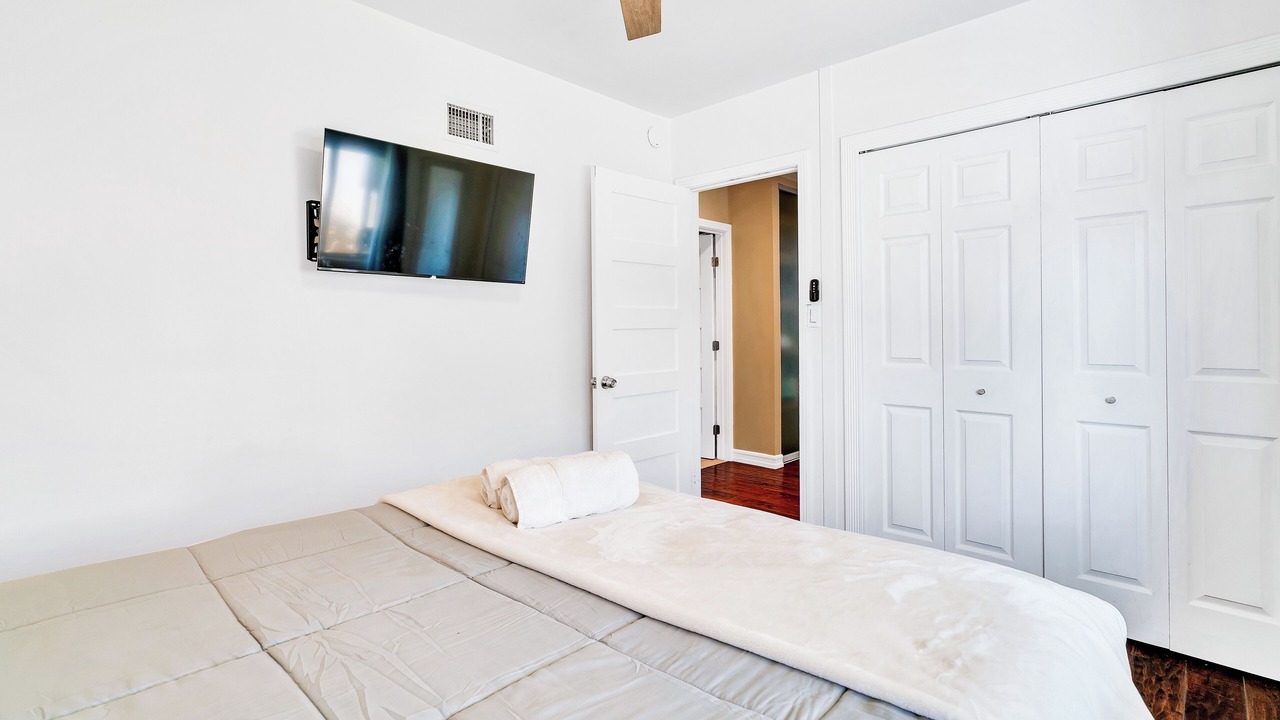 Photo of Bedroom in Los Cerritos