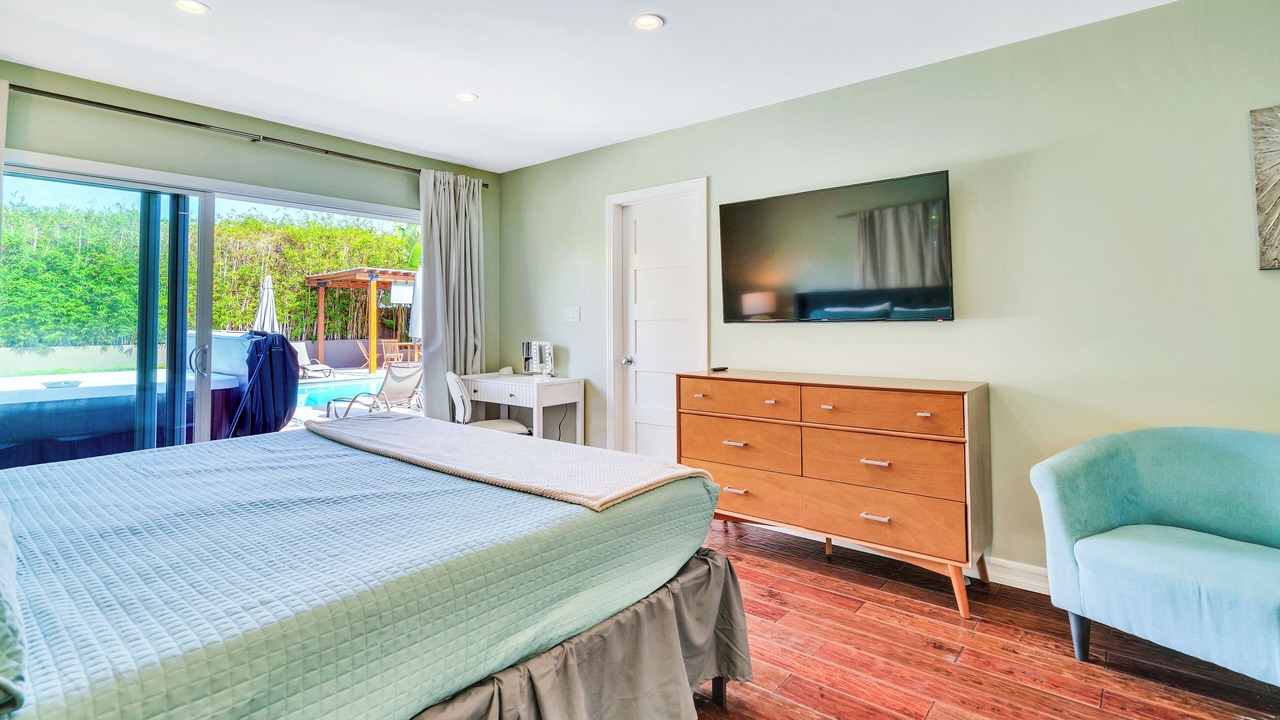 Photo of Bedroom in Los Cerritos