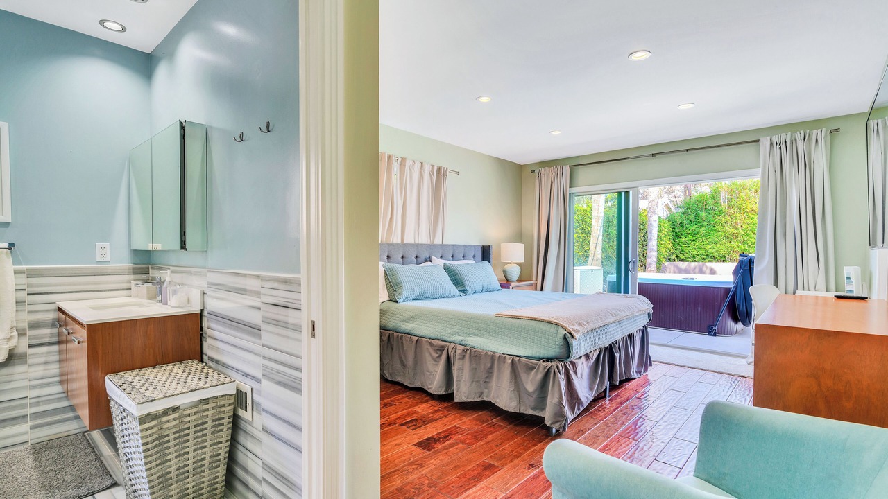 Photo of Bedroom in Los Cerritos