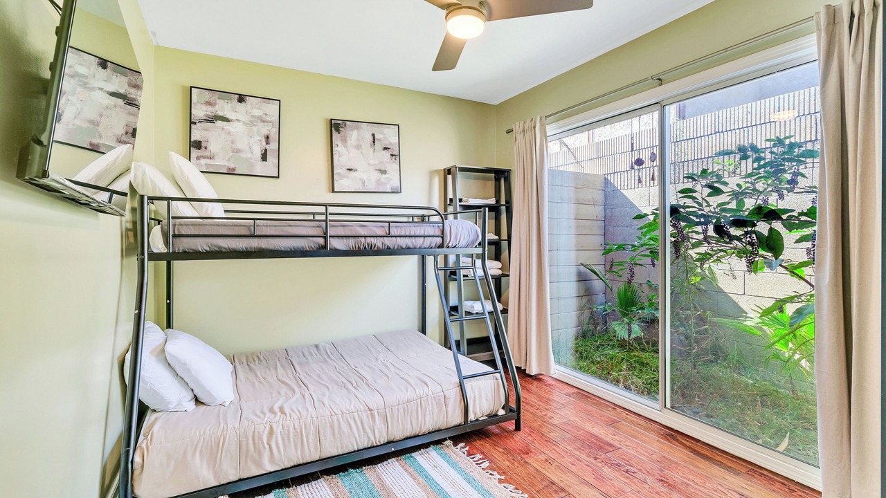Photo of Bedroom in Los Cerritos