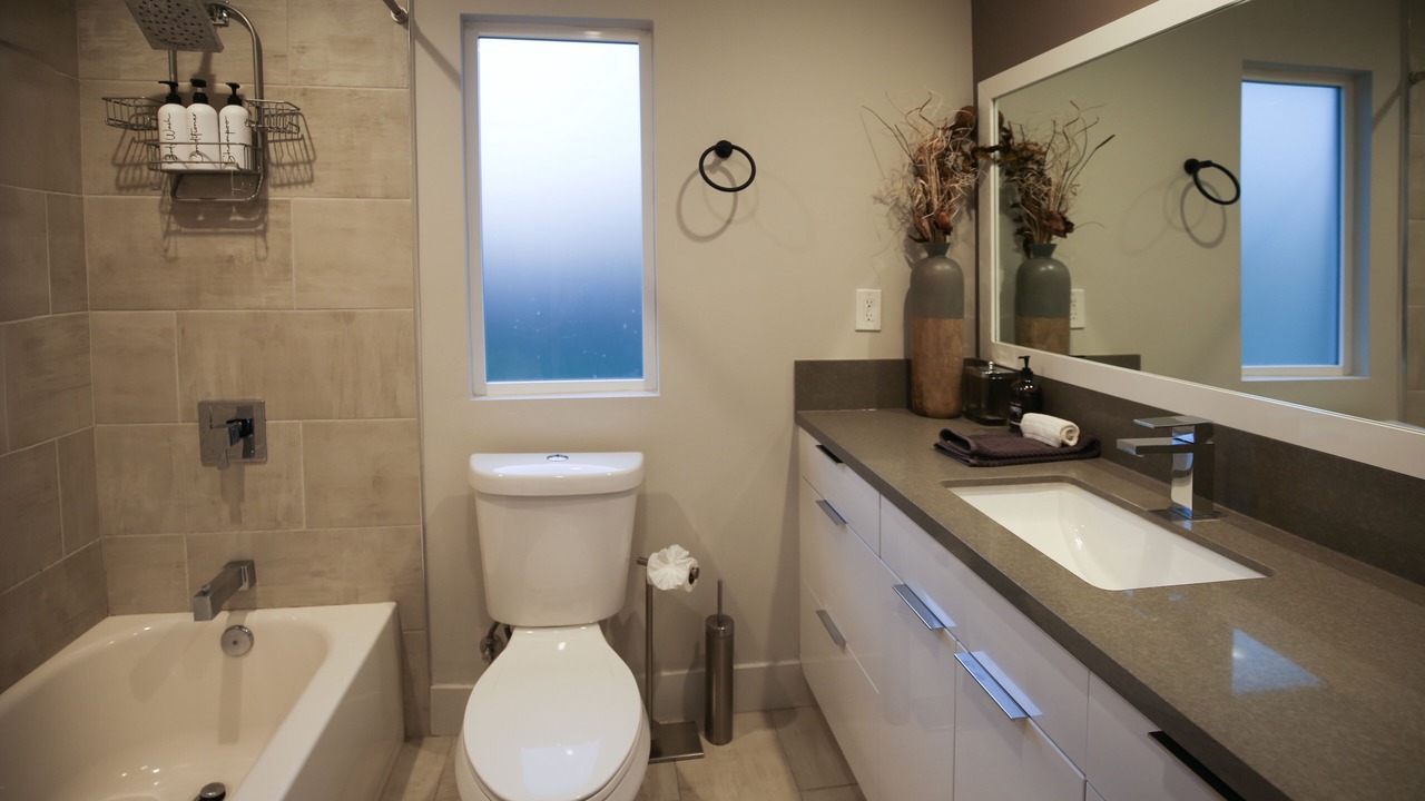Photo of Bathroom in Chatsworth