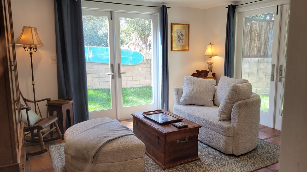 Photo of Livingroom in Calabasas