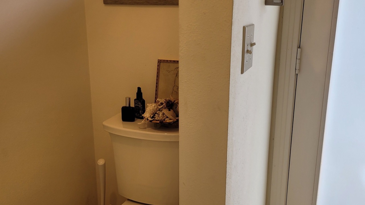 Photo of Bathroom in Calabasas