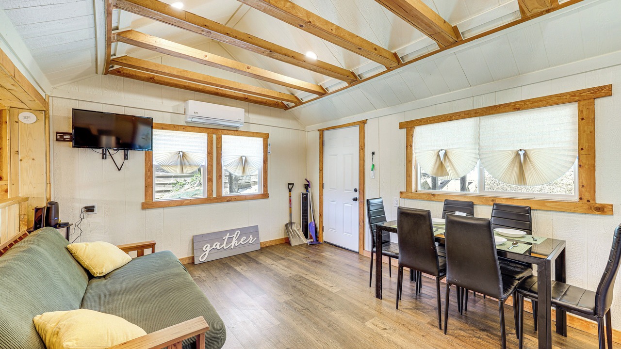 Photo of Bedroom in Arrowhead Villas