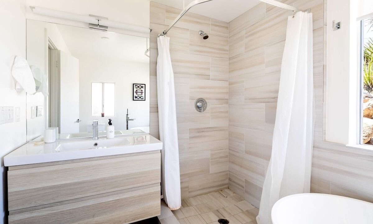 Photo of Bathroom in Joshua Tree Highlands